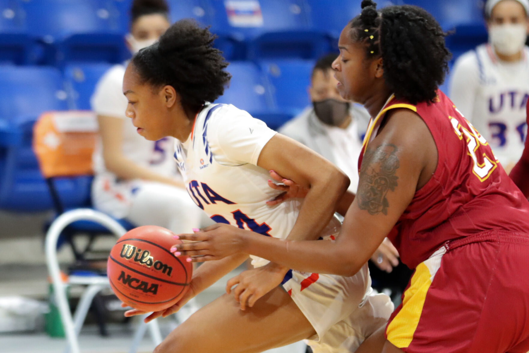 Photos: Lady Mavericks sweep two-game series against University of Louisiana Monroe